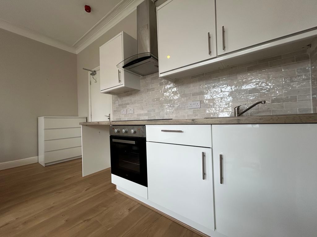 Property photo 2 of 6 Photo 3