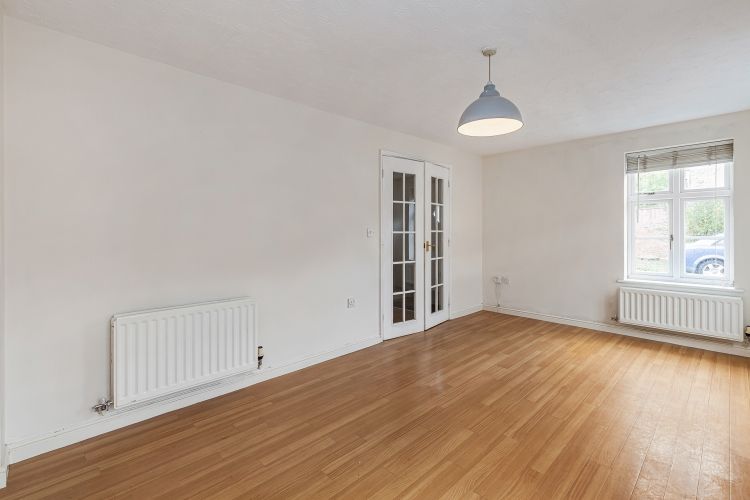 Property photo 2 of 9 302809