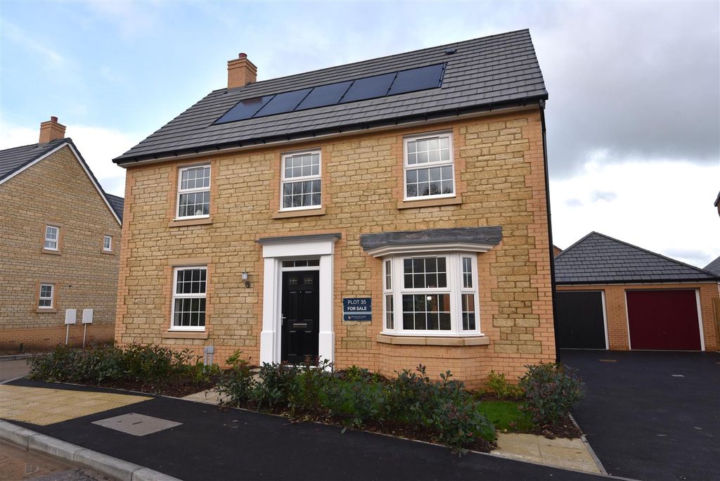 Property photo 1 of 12 Front