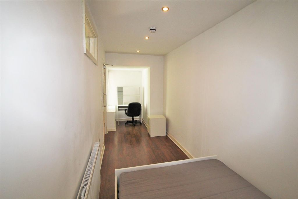 Property photo 2 of 4 Property Photo