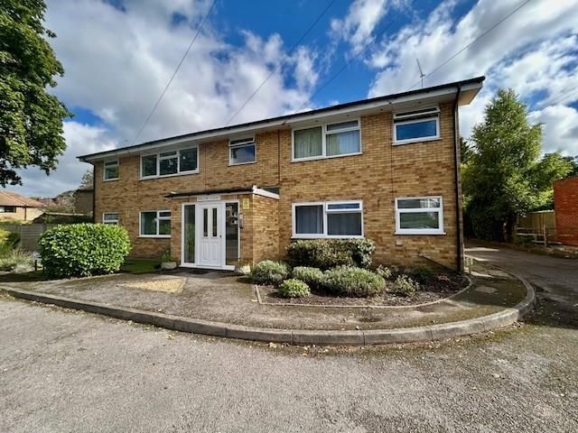 Property photo 1 of 8 5 Willow Court New Front 2.Jpg