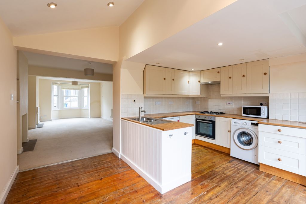 Property photo 1 of 16 Kitchen