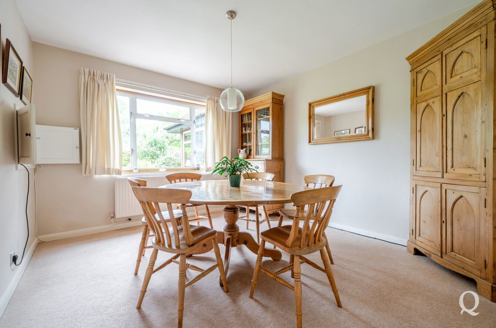 Property photo 3 of 38 172239Be-A267-4Bb...