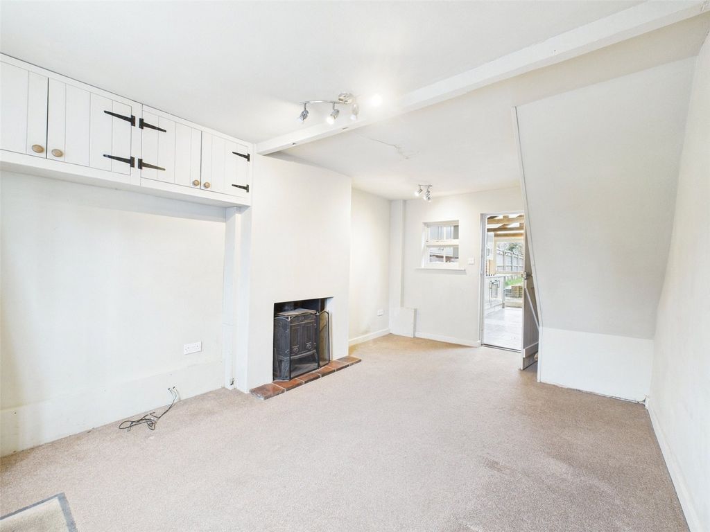 Property photo 2 of 15 Picture No. 35