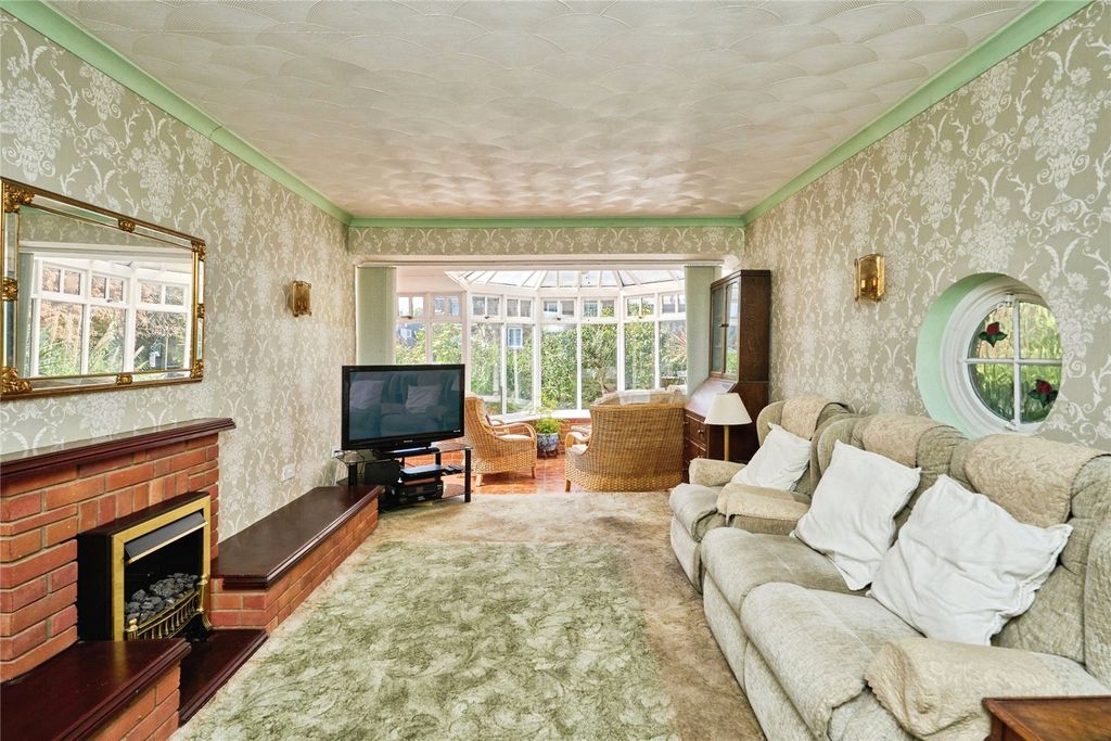 Property photo 3 of 23 Picture No. 33