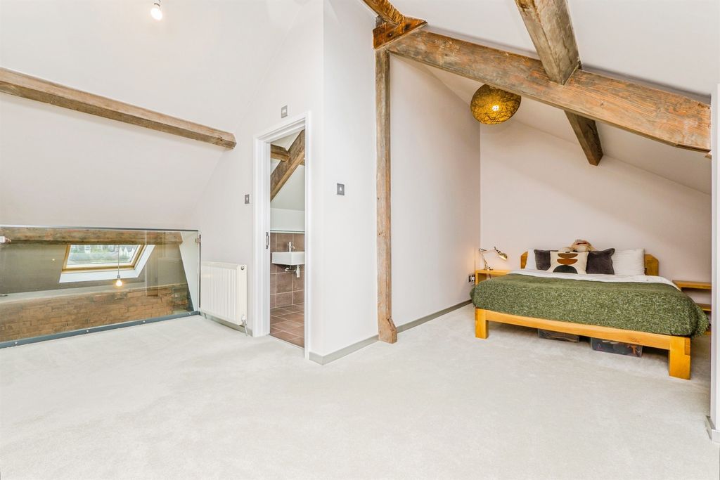 Additional image 7 of 2 bed flat for saleSevern Square, Cardiff CF11