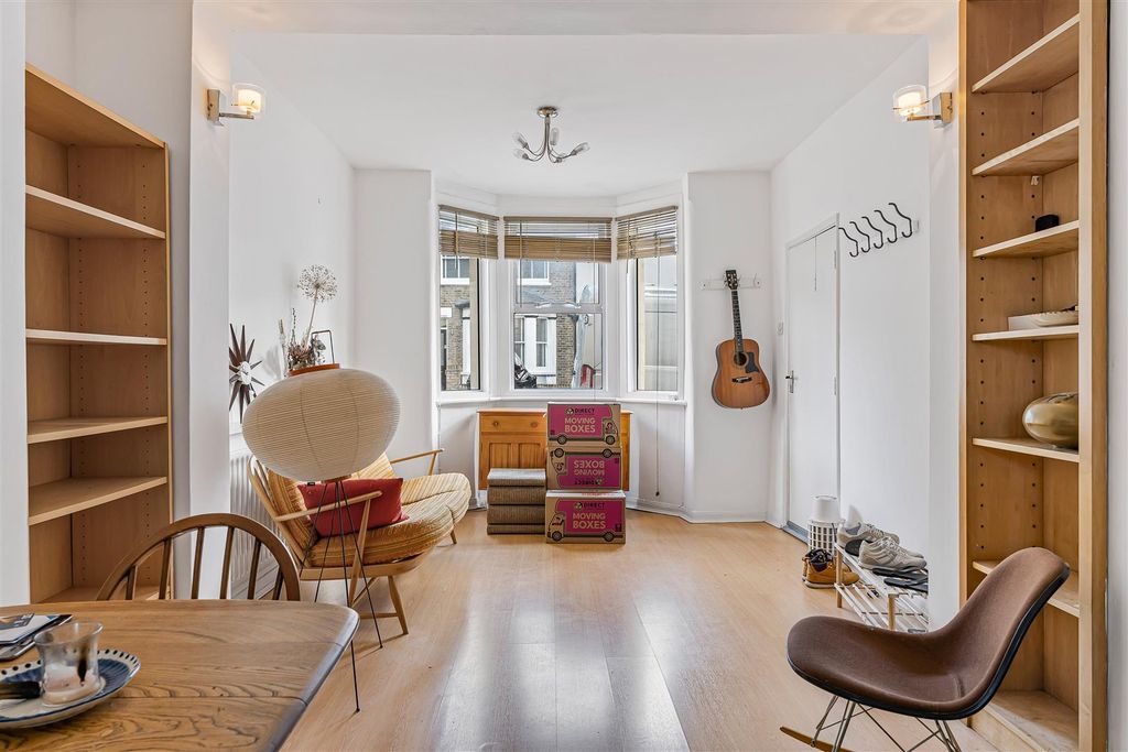 Property photo 2 of 13