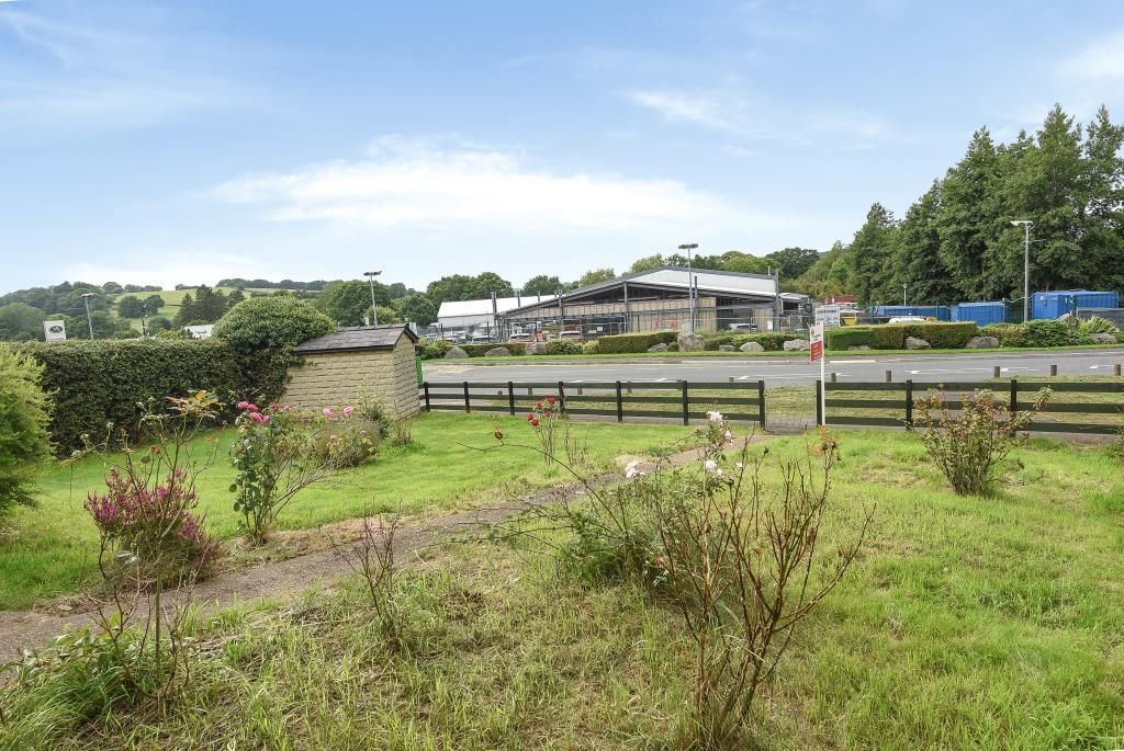 Property photo 2 of 10 Kitchen