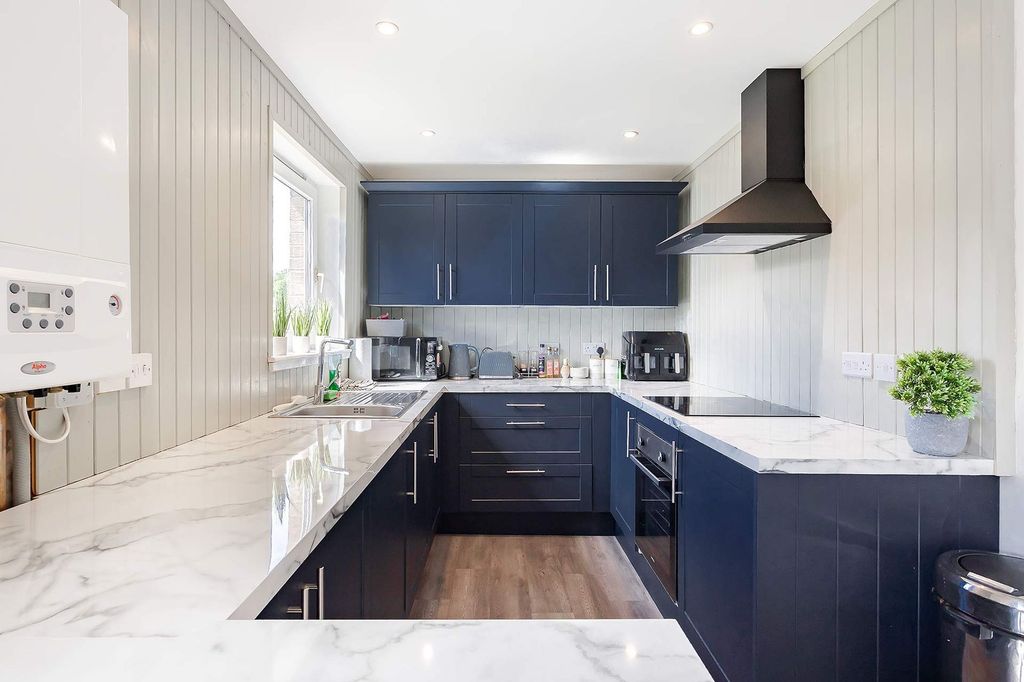 Additional image 2 of 2 bed flat for saleBaron's Hill Court, Linlithgow EH49