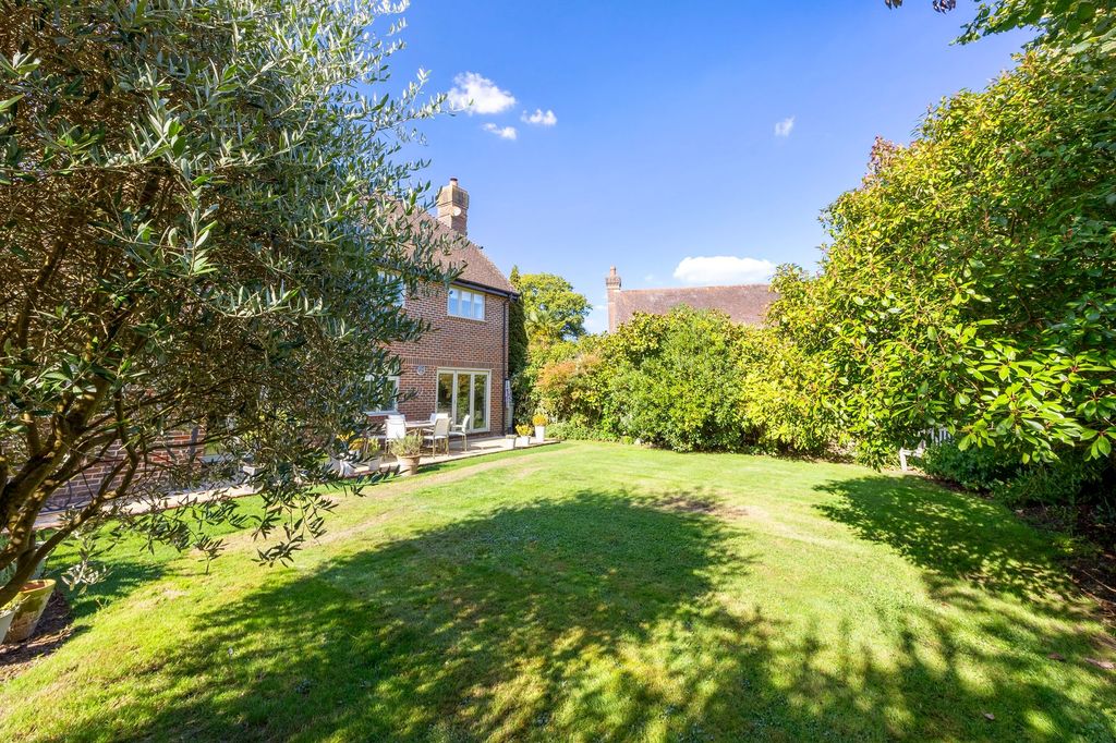 Property photo 3 of 19