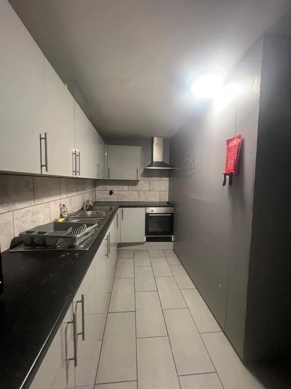 Property photo 2 of 9 Photo 2