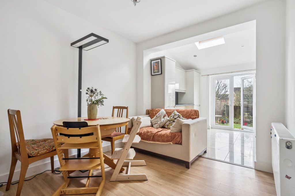 Property photo 3 of 12