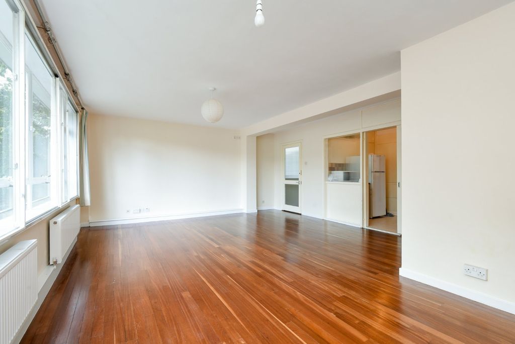 Property photo 3 of 7 Picture No. 02