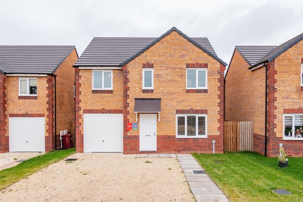 Property photo 1 of 12 Waterford External.Jpg