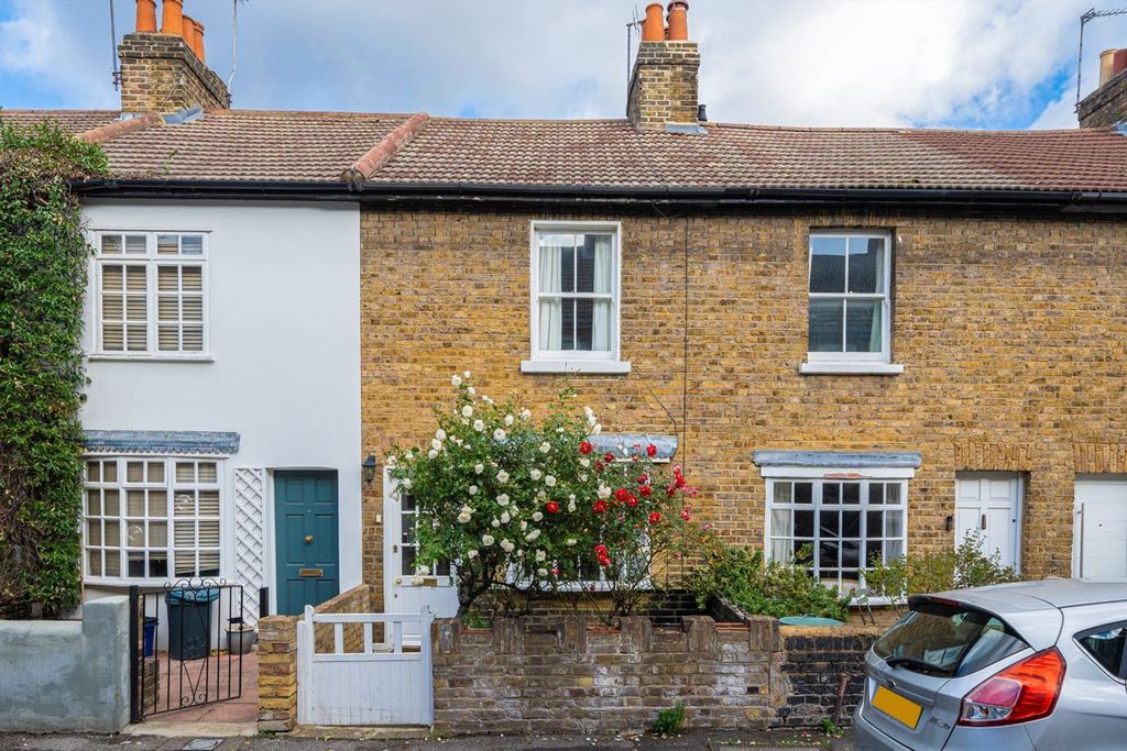 Property photo 1 of 7