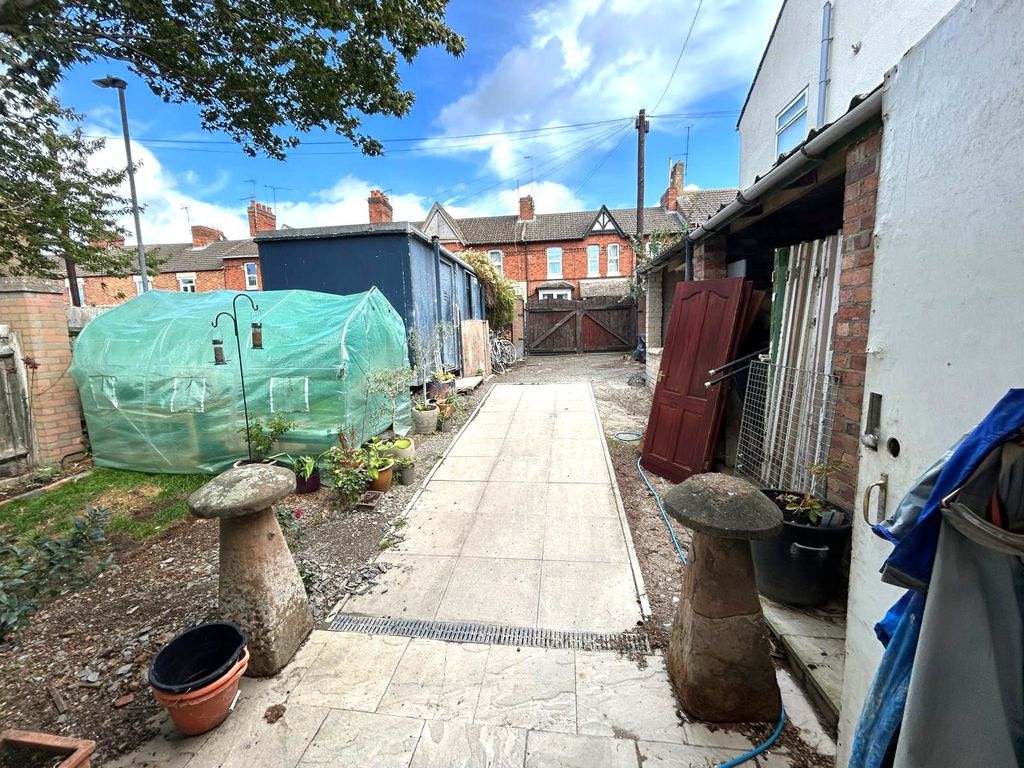 Property photo 2 of 12 Picture No. 06