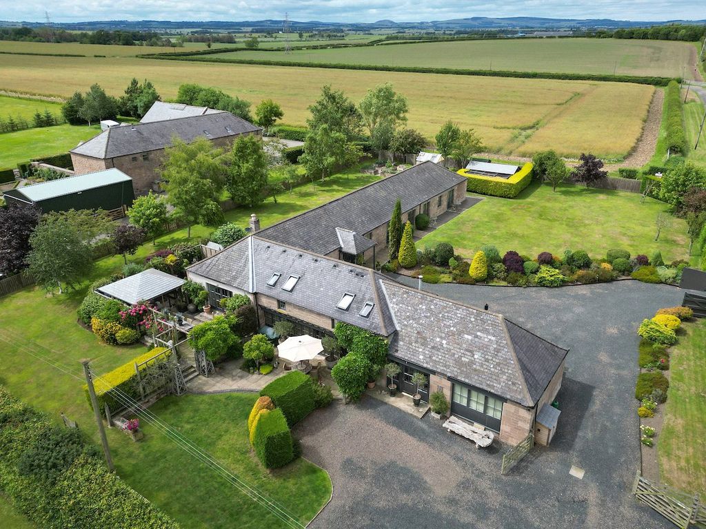Property photo 1 of 60 Picture No. 61