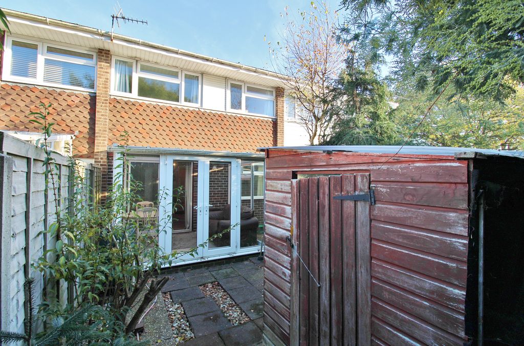 Property photo 2 of 24