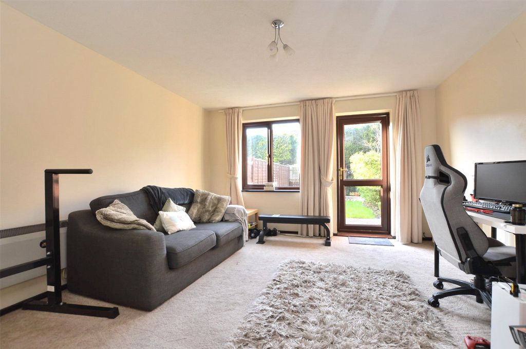 Property photo 3 of 10 Lounge / Diner