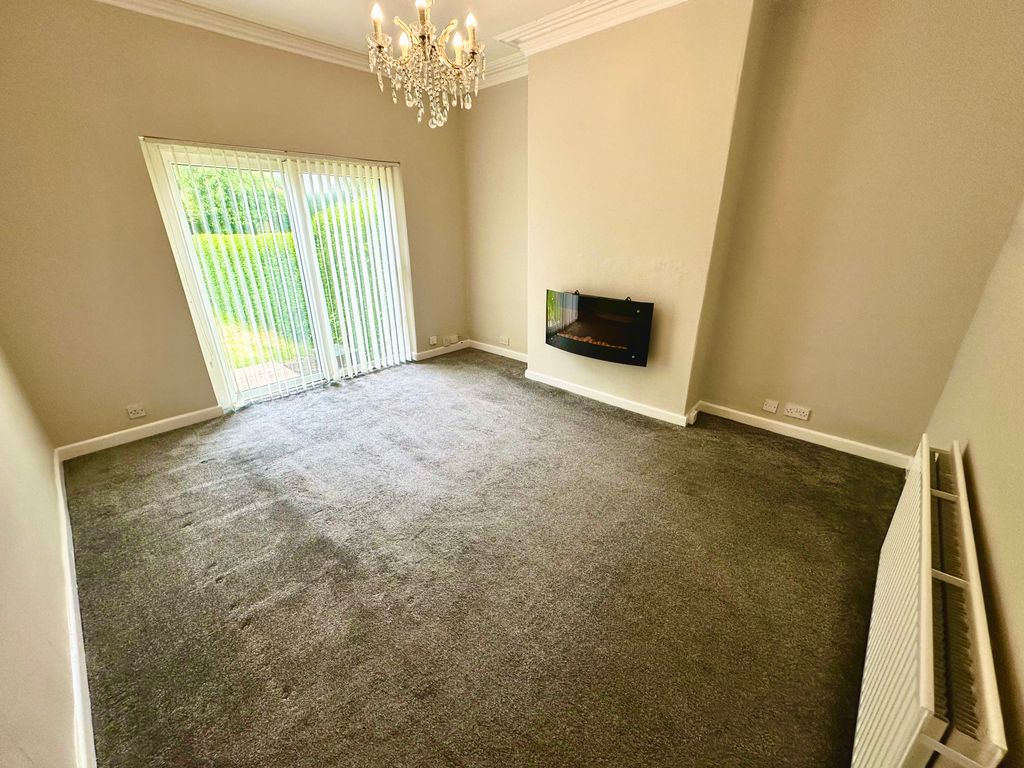 Property photo 2 of 17 Image
