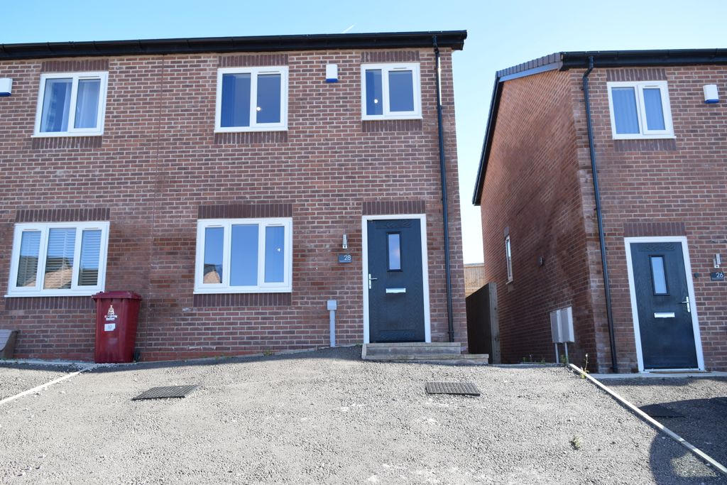 Property photo 3 of 11
