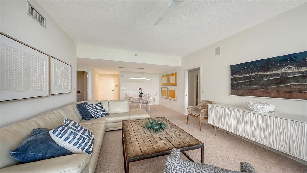 Property photo 3 of 19 <Alttext/>
