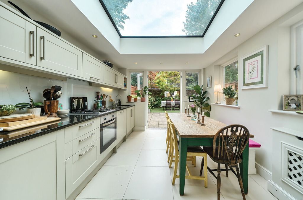 Property photo 1 of 20 1336444-18-6894A1...