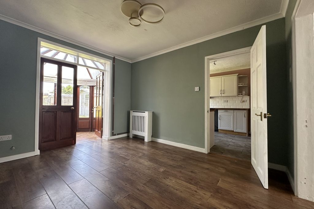 Property photo 3 of 18 Photo 8
