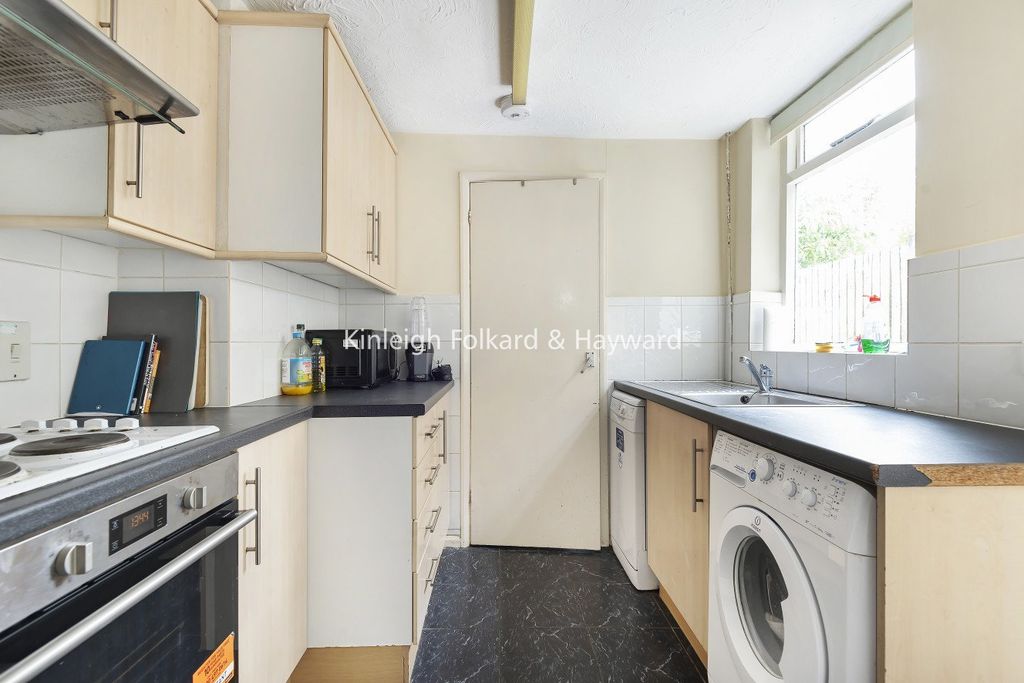 Property photo 1 of 6 Picture No. 14