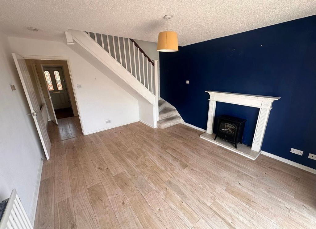 Property photo 3 of 24