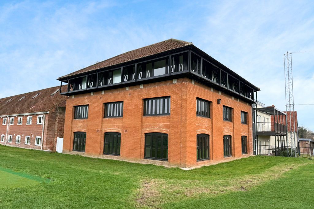 Property photo 2 of 14