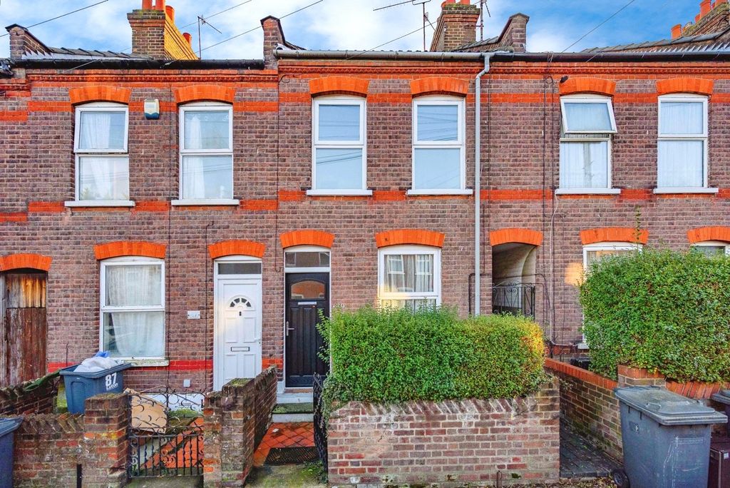 Property photo 1 of 11 Pbox-Img.Jpg