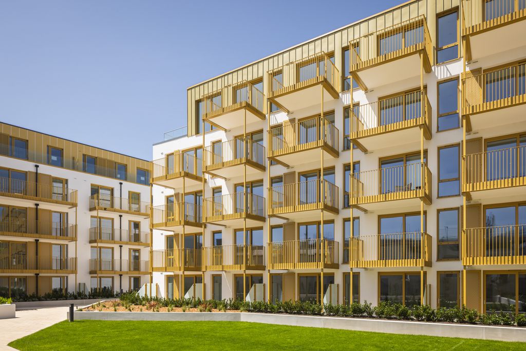 Property photo 3 of 19