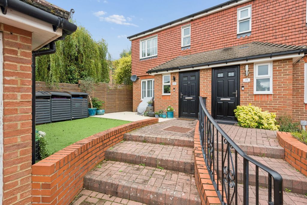 Property photo 1 of 22