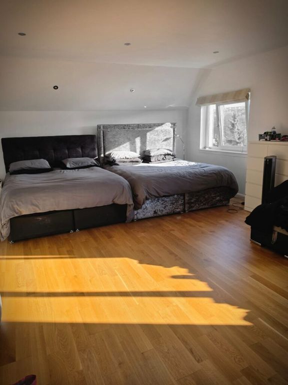 Property photo 2 of 36