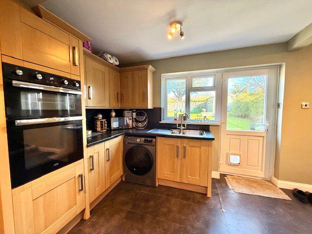 Property photo 3 of 16 Picture No. 12