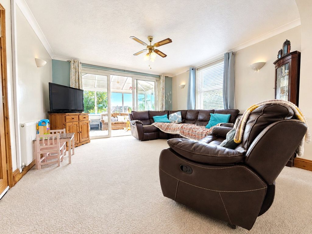 Property photo 2 of 18 2 - Picture No. 23
