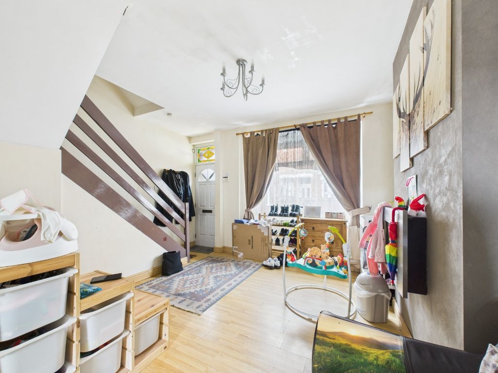 Property photo 3 of 10 4351964