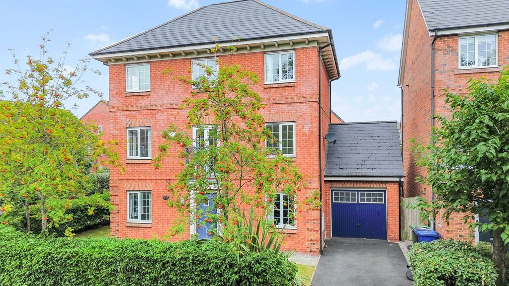 Property photo 1 of 34