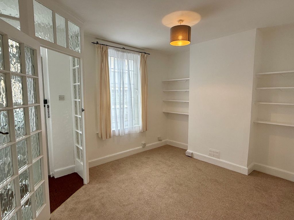 Property photo 2 of 13 Picture No. 16