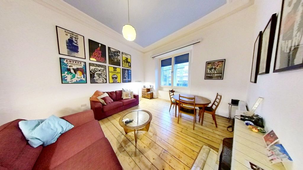 Property photo 3 of 19 Picture 3