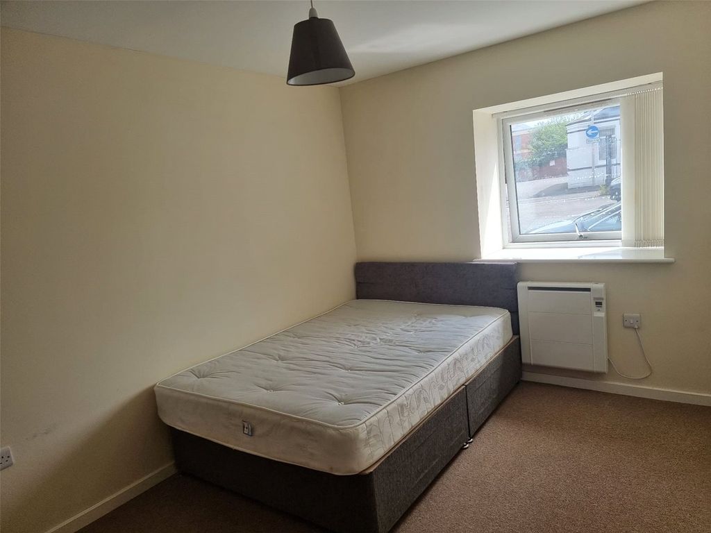 Property photo 3 of 6 Picture No. 07