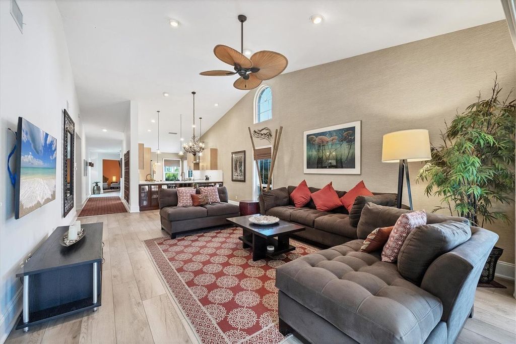 Property photo 3 of 19 <Alttext/>