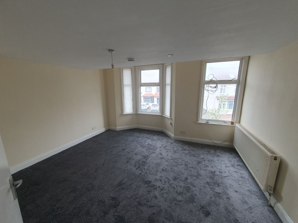 Property photo 2 of 10 20260327_111123