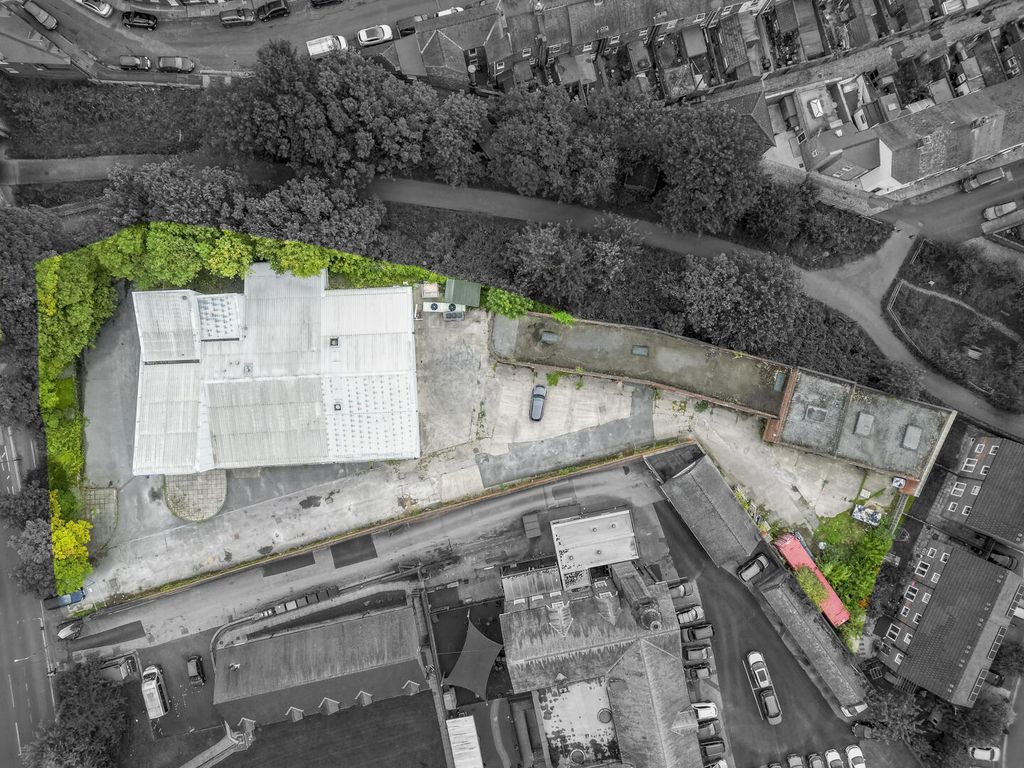 Property photo 2 of 11 Exterior