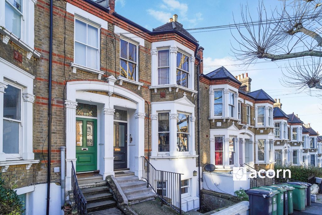 Property photo 1 of 10 External