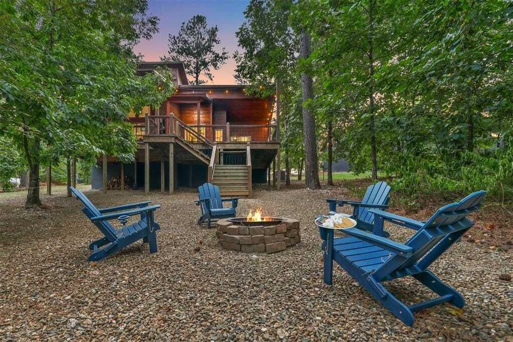 Property photo 1 of 31