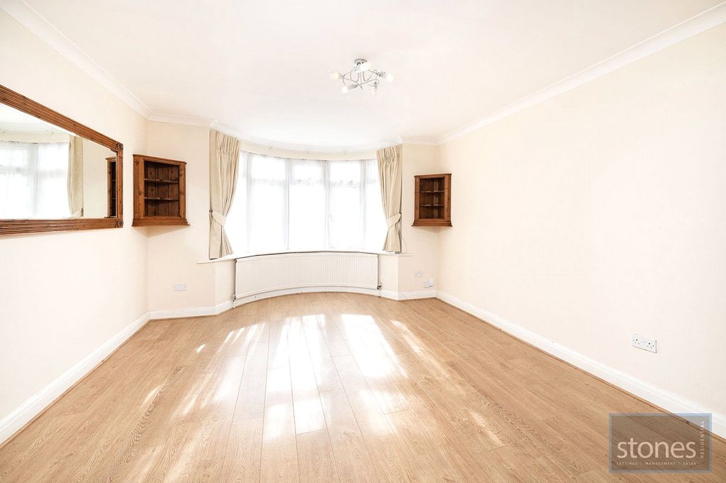 Property photo 3 of 21 Picture No. 15