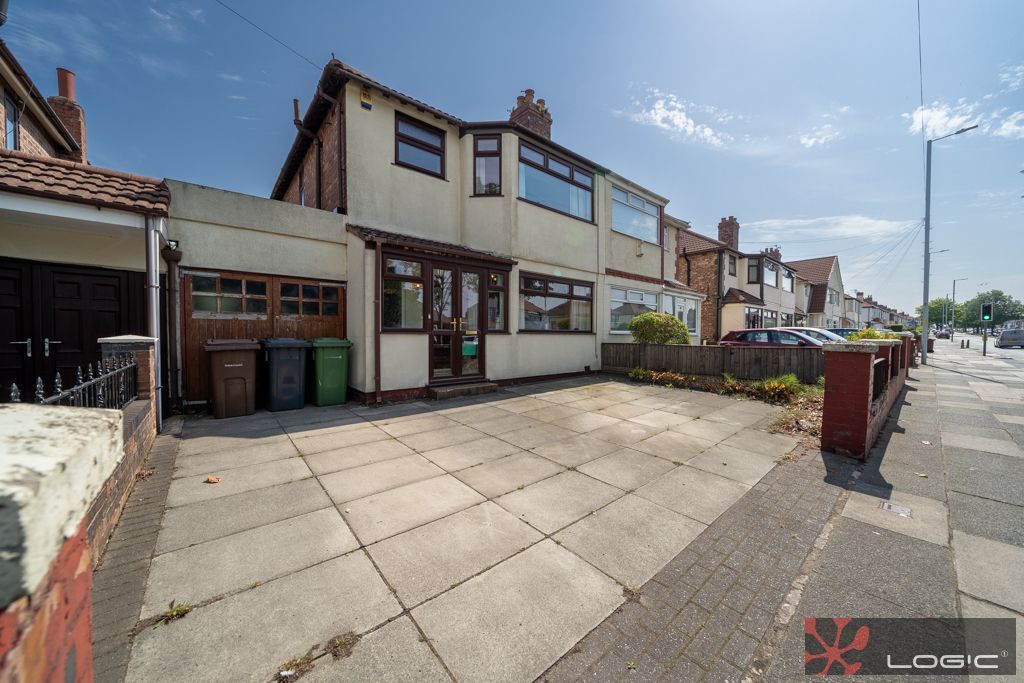 Property photo 2 of 28