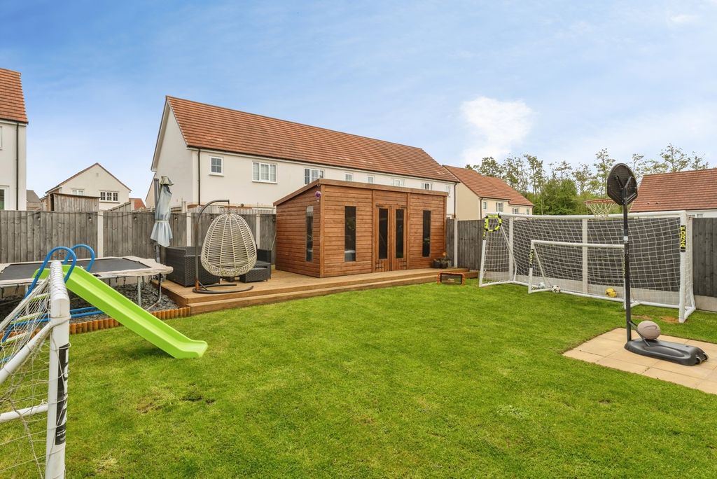 Property photo 3 of 29 Pbox-Img.Jpg